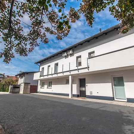 Vipavska House *