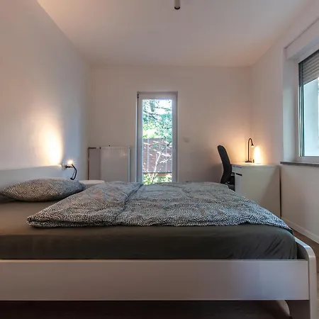 Vipavska House * Lublana