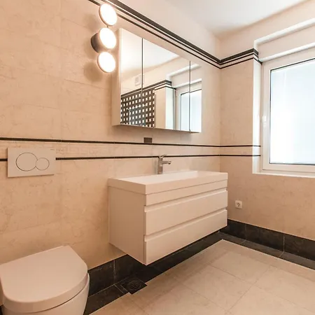 Vipavska House * לובליאנה