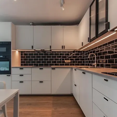 Vipavska House * Ljubljana