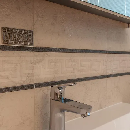 Vipavska House Hostel