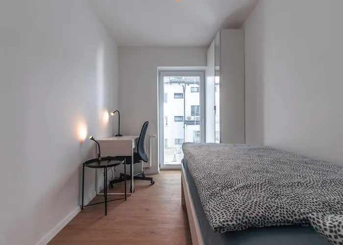 Vipavska House Hostel *