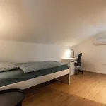 Хостел Vipavska House *