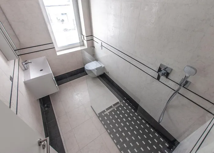 Vipavska House Hostel